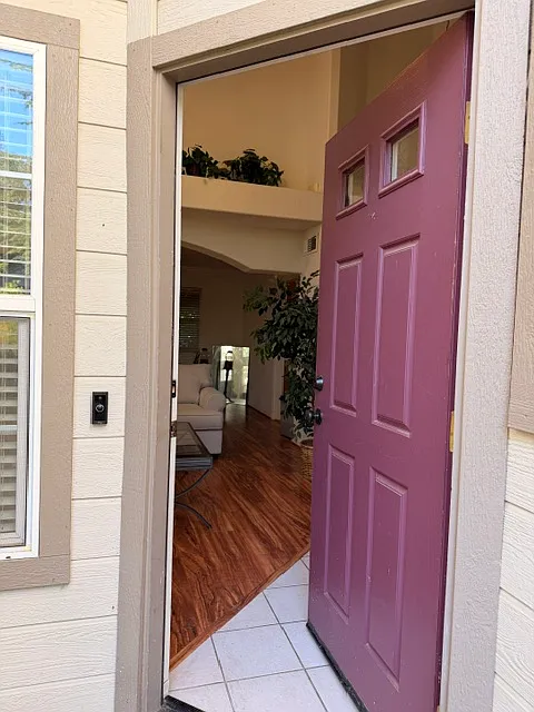 3 bed, 1914 sqft, $3,100 — Photo 3