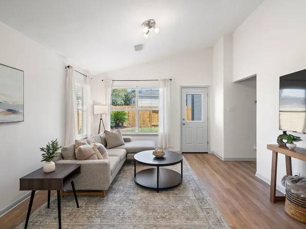 21514 Siros Isle Dr, Spring, TX 77388