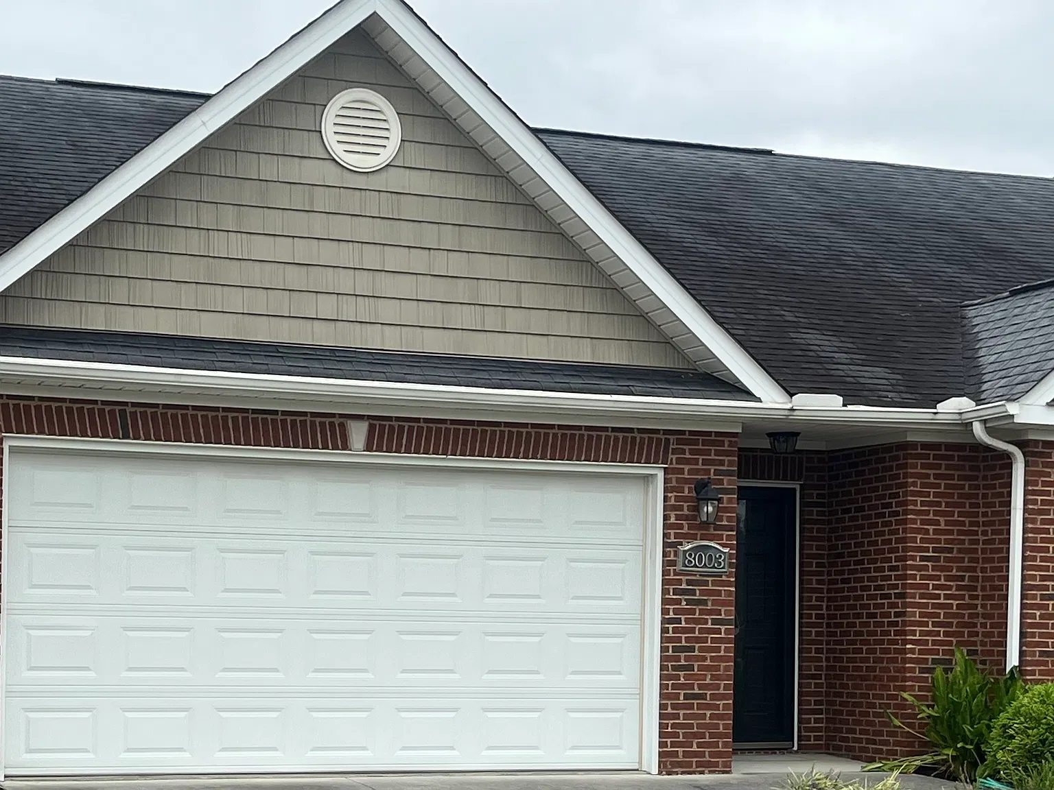 2 bed, 1168 sqft, $1,850 — Photo 1