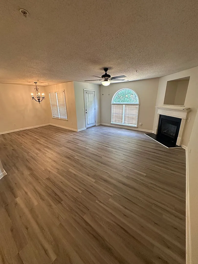 Now Available: Upgraded 2-Bedroom Apartment at 3475 Forestdale Dr, Apt 2B — Photo 4
