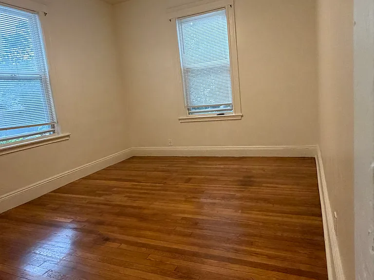27 Hosmer St #1A — Photo 16