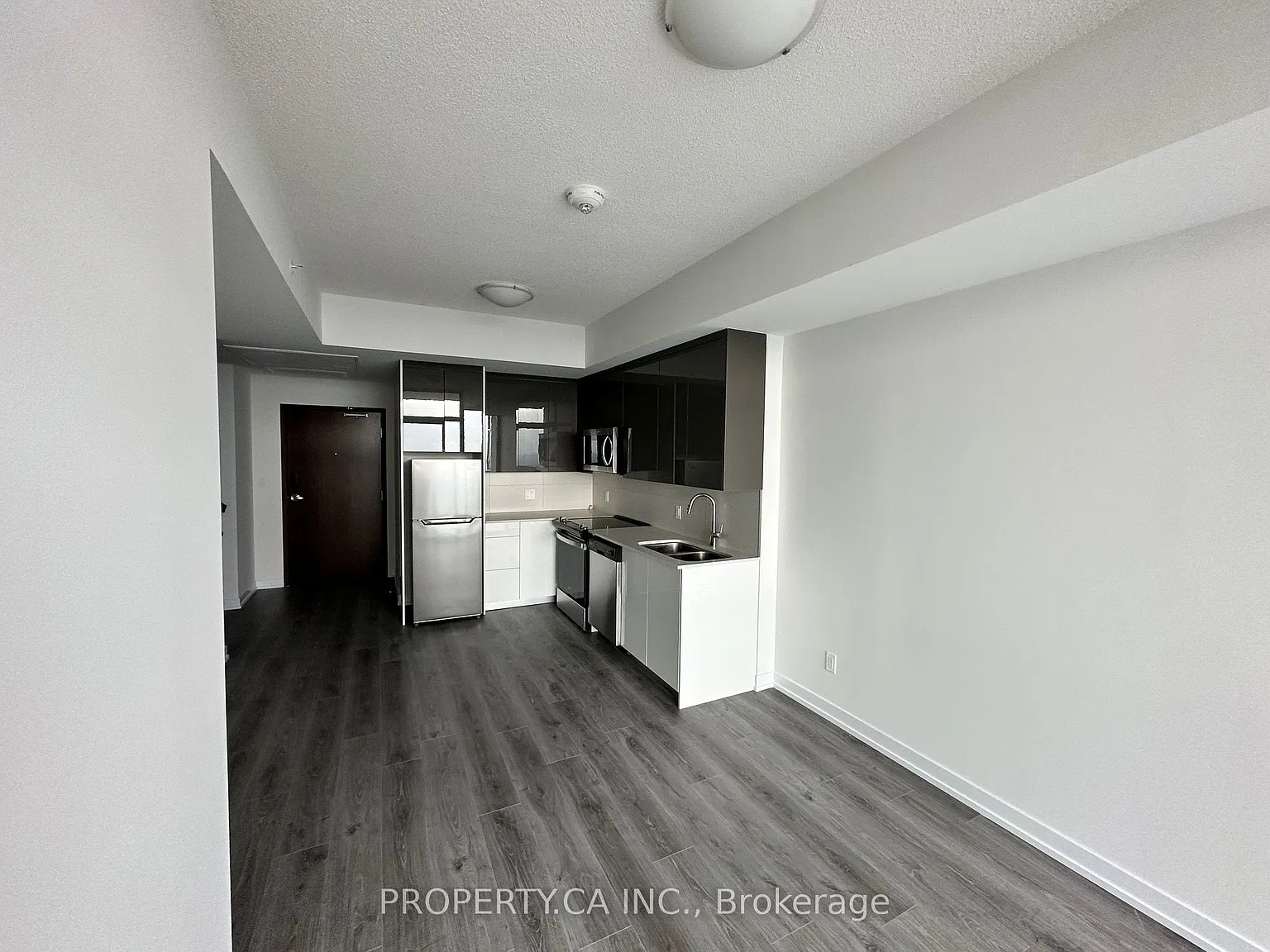 DTK Condos — Photo 2