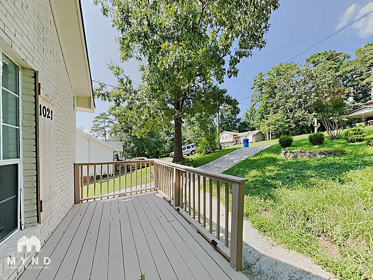 1021 Medina Dr — Photo 24