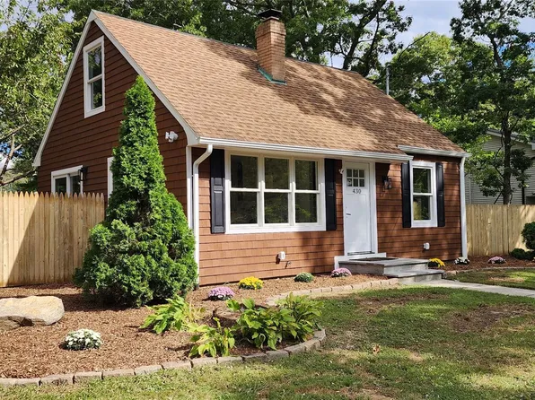 430 Boxwood Drive, Shirley, NY 11967