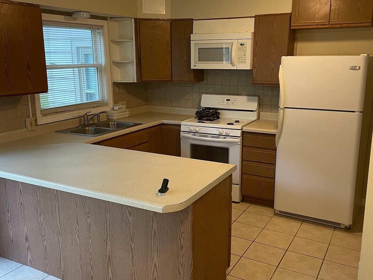 5101 E Brookfield Dr — Photo 2
