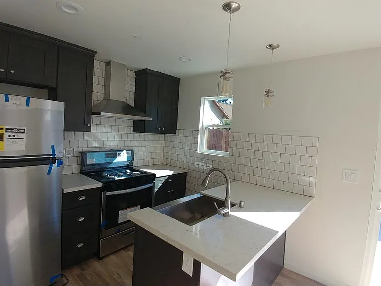 10832 Odell Ave — Photo 1