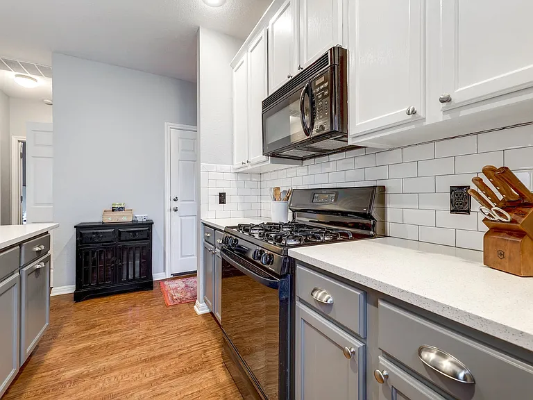 411 W Saint Elmo Rd #37 — Photo 7