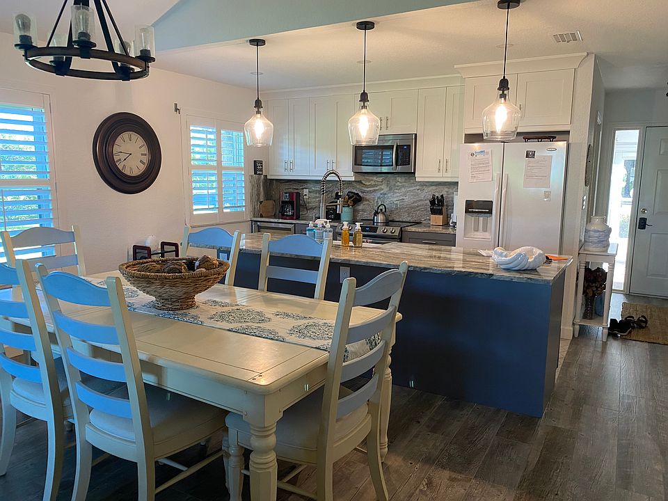 1st image of 22120 Cinnamon Ln Unit 204