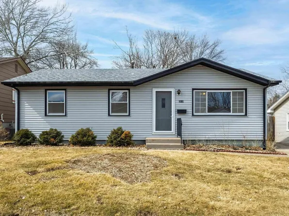 2618 N Gayman Ave, Davenport, IA 52804