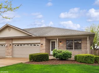 15705 W Waterford Ln, Manhattan, IL 60442