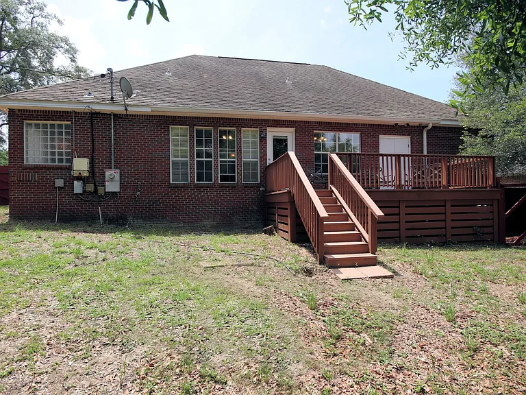 428 Riverchase Blvd — Photo 44