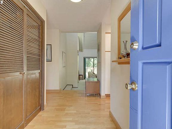 4th image of 13407 NE Regents Dr