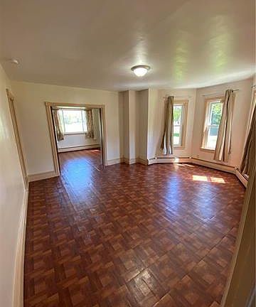 4th image of 1110 Walnut Dr