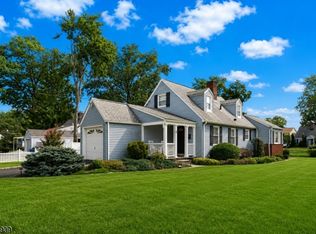 8 Cherokee Rd, Cranford, NJ 07016