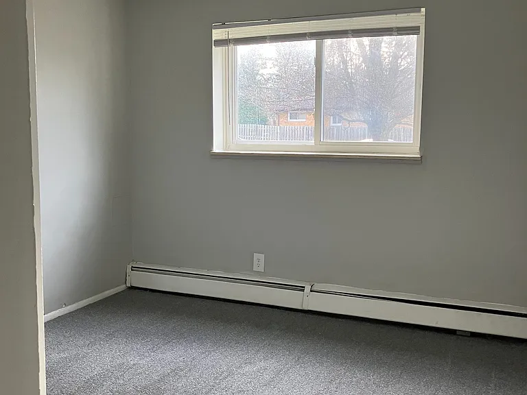 Valley York Apartments — Photo 44
