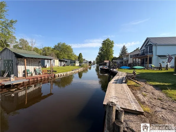 2388 W Lake Rd, Ashville, NY 14710