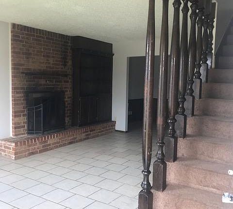 2nd image of 829 N Southminster St