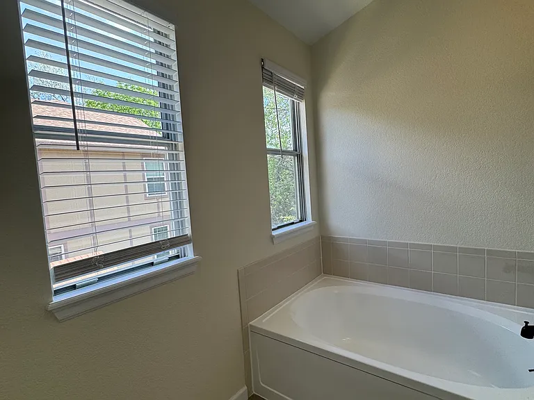 4601 N Blazingstar Trl — Photo 17