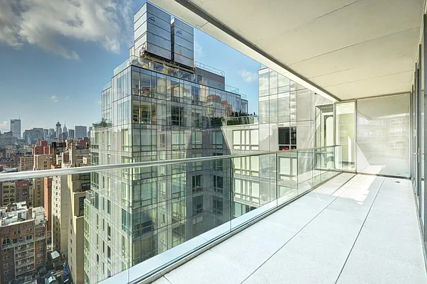 Sold by Corcoran | media 2