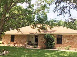335 Live Oak Rd, Wharton, TX 77488