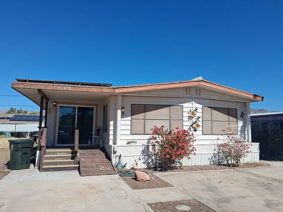 1769 Sea Creek Dr