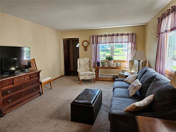 3rd image of 1036 Belleview Dr