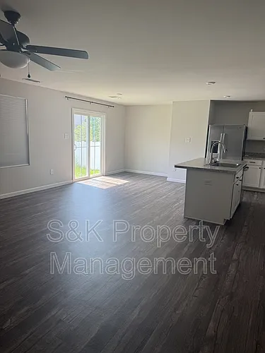 112 Overstreet Ct Photo 1