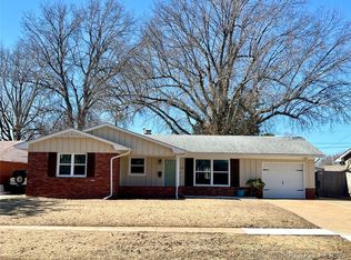 135 Windsor Dr, Muskogee, OK 74403