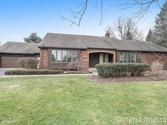 4th image of 6082 N Gatehouse Dr SE #7