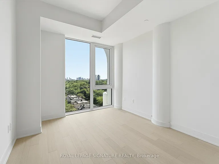 322 Dupont St #1004 — Photo 19
