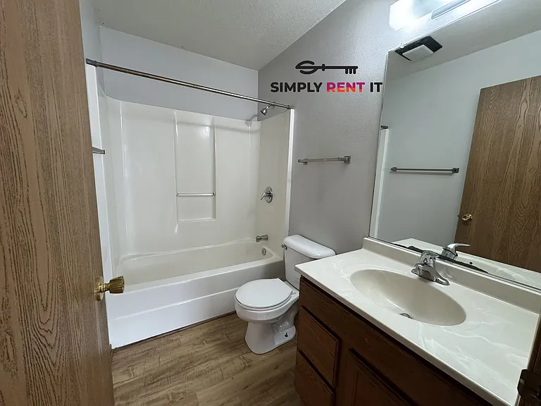 4549 Steinbeck St #3 — Photo 12