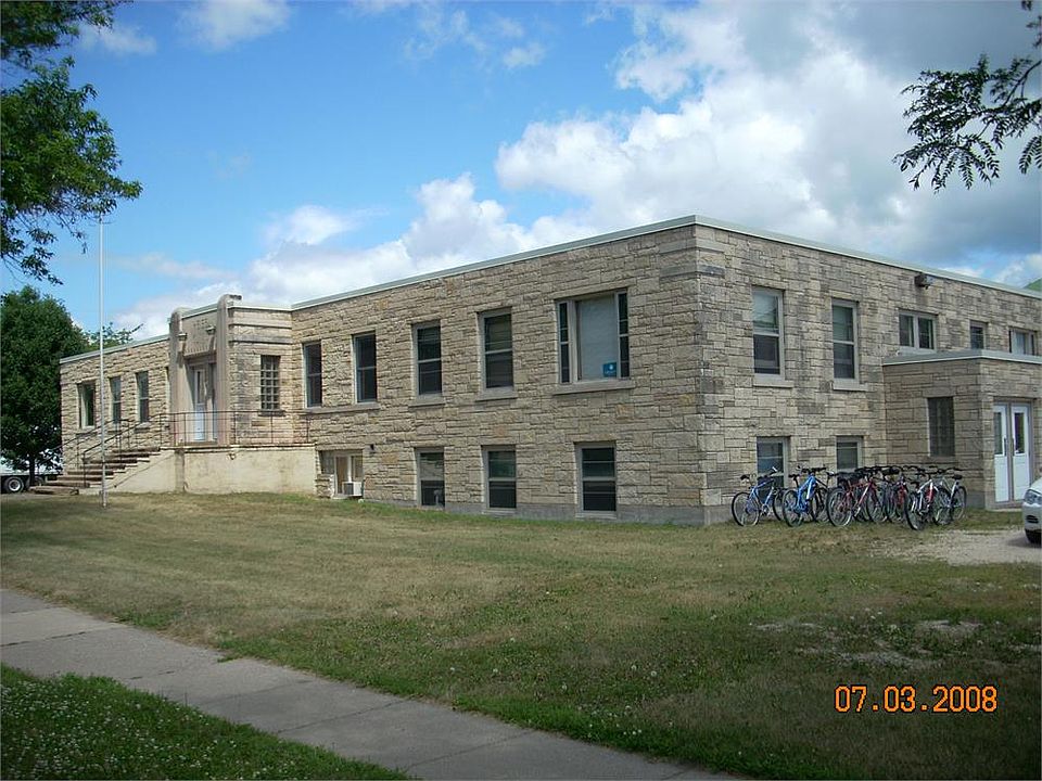 2nd image of 256 E Sarnia St APT 1
