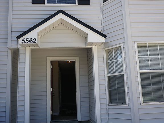 2nd image of 5562 Bennington Dr