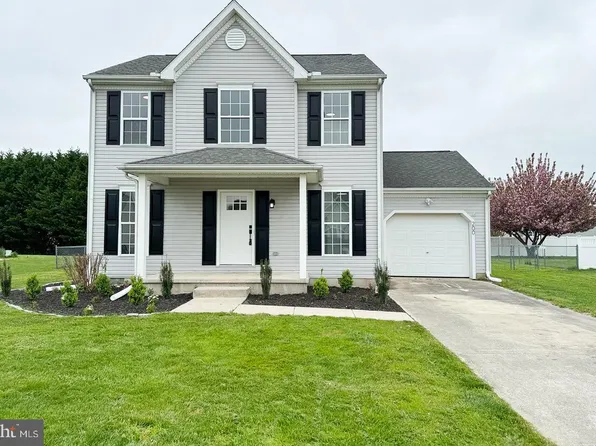 200 S Ember Dr, Felton, DE 19943