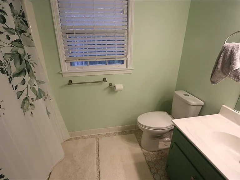 1302 Stephens St SW — Photo 8