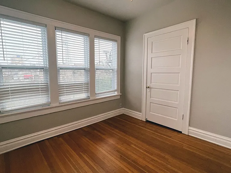 1214 S Elgin Ave — Photo 31