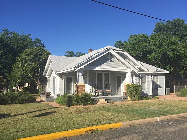 1st image of 201 N Milam St