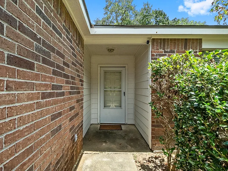 16305 Many Trees Ln — Photo 6