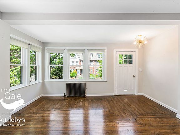 3rd image of 10008 Ascan Ave