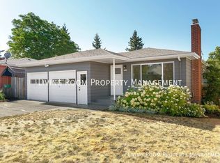 8340 NE Tillamook St, Portland, OR 97220