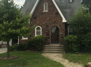 1719 Vermont St, Blue Island, IL 60406