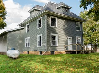 28497 Fremont Rd, Milledgeville, IL 61051