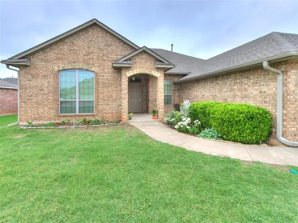 488 NE 21st St, Newcastle, OK 73065
