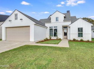 114 Cape Town Ave, Youngsville, LA 70592