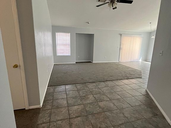 3rd image of 5242 Acacia Grove St