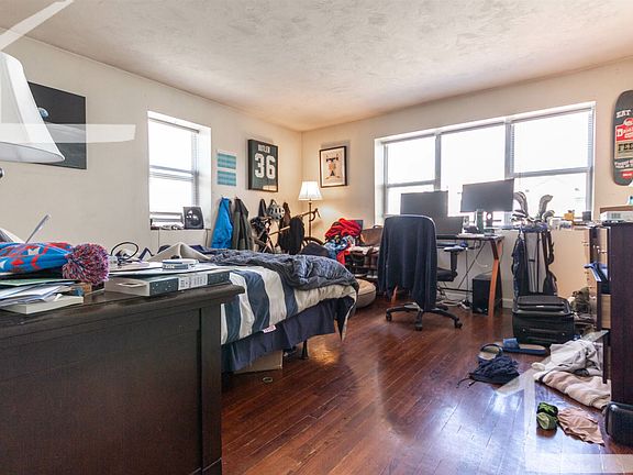 305 Summit #4 Boston (Brighton) Unit Photo 2