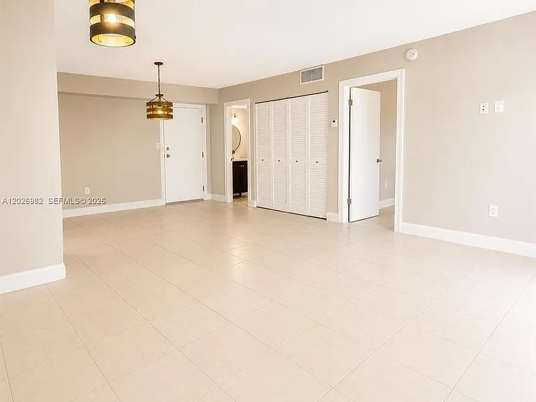 8335 SW 72nd Ave #109D — Photo 5