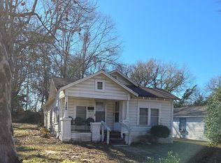 604 Wood St, Henderson, TX 75652