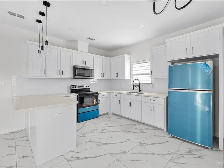 1301 N Aryana Ave #2 — Photo 5