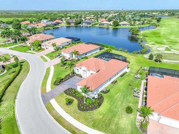 3rd image of 18656 Royal Hammock Blvd